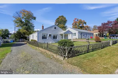 9 Scarlet Avenue, Aston, PA 19014 - Photo 4