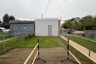 3004 W 9th St, Chester, PA 19013 - Photo 10