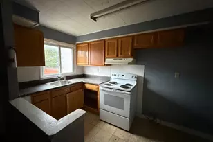 3303 Carter Ln, Chester, PA 19013 - Photo 4
