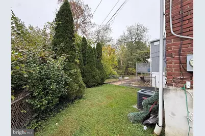 2343 Irvington Place, Chester, PA 19013 - Photo 10