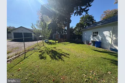 50 E Knowles Avenue, Glenolden, PA 19036 - Photo 28
