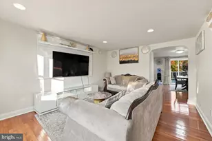 5202 Gramercy Dr, Clifton Heights, PA 19018 - Photo 1
