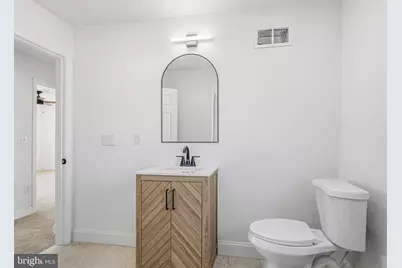 129 W Laughead Avenue, Marcus Hook, PA 19061 - Photo 26