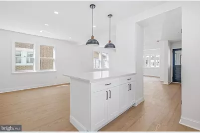 129 W Laughead Avenue, Marcus Hook, PA 19061 - Photo 16