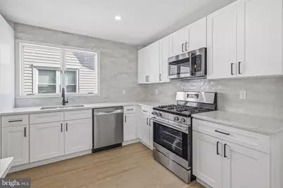 129 W Laughead Avenue, Marcus Hook, PA 19061 - Photo 12