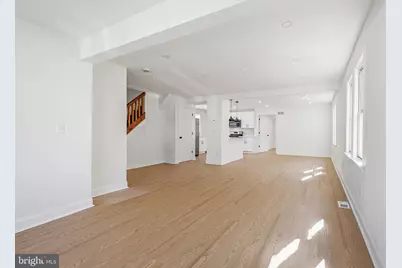 129 W Laughead Avenue, Marcus Hook, PA 19061 - Photo 6