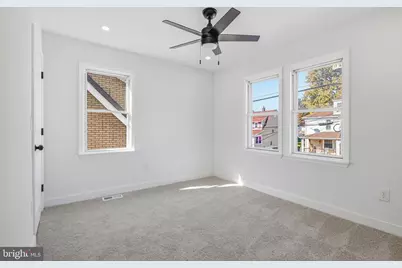 129 W Laughead Avenue, Marcus Hook, PA 19061 - Photo 22
