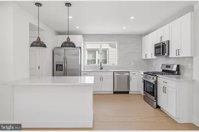 129 W Laughead Avenue, Marcus Hook, PA 19061 - Photo 14