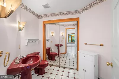 4914 W Chester Pike, Newtown Square, PA 19073 - Photo 18