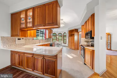 4914 W Chester Pike, Newtown Square, PA 19073 - Photo 6