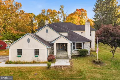 4914 W Chester Pike, Newtown Square, PA 19073 - Photo 2