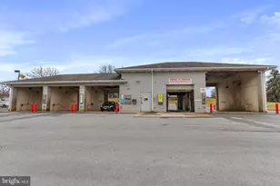 1424 Doron Dr, Chambersburg, PA 17202 - Photo 1
