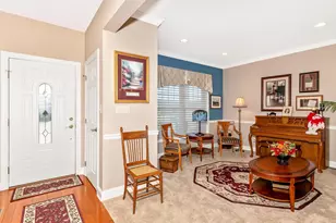 6135 Merion Dr, Fayetteville, PA 17222 - Photo 8