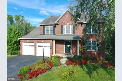 1736 Carrera Drive, Chambersburg, PA 17202 - Photo 2