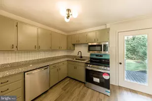 1539 Lakeshore Dr, Chambersburg, PA 17202 - Photo 16