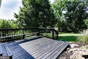 1539 Lakeshore Dr, Chambersburg, PA 17202 - Photo 8
