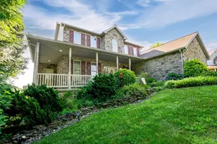 1458 Highfield Ct, Chambersburg, PA 17202 - Photo 4