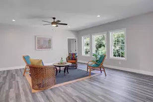 382 Teaberry Dr, Greencastle, PA 17225 - Photo 8