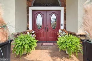 5874 Gabrielle Ln, Chambersburg, PA 17202 - Photo 8