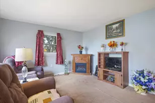 292 Cherry Ln Dr, Chambersburg, PA 17202 - Photo 8