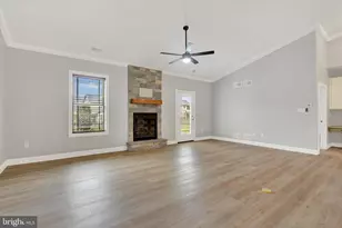 13189 Seneca Dr, Waynesboro, PA 17268 - Photo 6