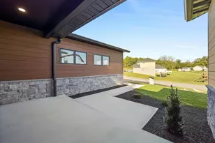 1868 Carrera Dr, Chambersburg, PA 17202 - Photo 32