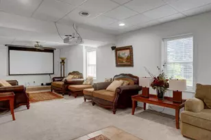 2384 Castlegreen Dr, Greencastle, PA 17225 - Photo 64