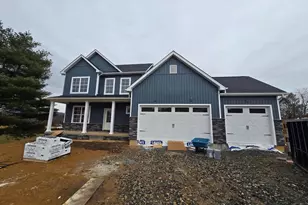 10851 Sierra Dr, Waynesboro, PA 17268 - Photo 2