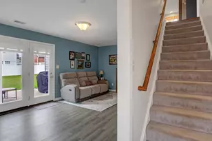 561 Bishop Ave, Chambersburg, PA 17201 - Photo 4