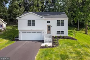 197 Echo Dr, Chambersburg, PA 17202 - Photo 1