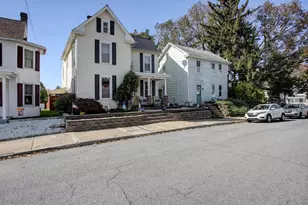 208 Hamilton Ave, Waynesboro, PA 17268 - Photo 6