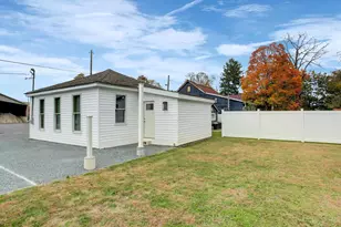 148 N Carlisle St, Greencastle, PA 17225 - Photo 8