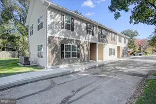 30 Dahlgren Street E, Greencastle, PA 17225 - Photo 2