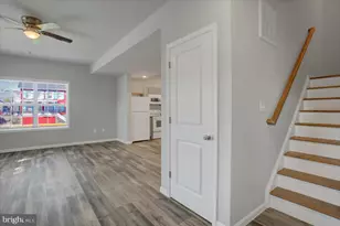 36 Dahlgren Street E, Greencastle, PA 17225 - Photo 6