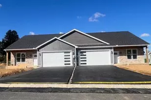 11845 Mystic Rock Ln S, Waynesboro, PA 17268 - Photo 2