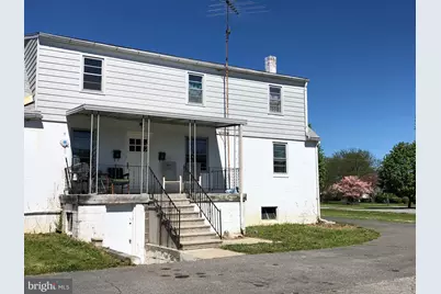 50 Dymond Avenue #B UPSTAIRS, Fayetteville, PA 17222 - Photo 2