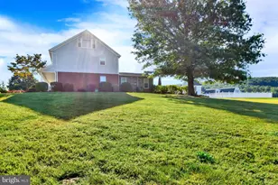 1151 King Dr, Chambersburg, PA 17202 - Photo 6