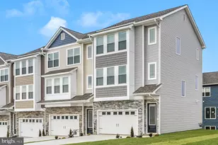 539 Abigail Ave, Waynesboro, PA 17268 - Photo 2