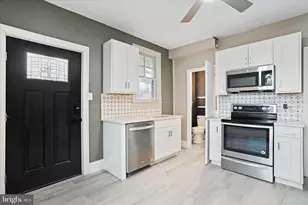 1052 Edgar Ave, Chambersburg, PA 17201 - Photo 4