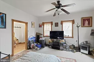 20 E E Madison St, Greencastle, PA 17225 - Photo 10