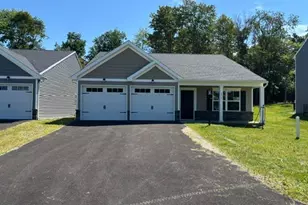 212 Grace Ann Ct, Fayetteville, PA 17222 - Photo 1