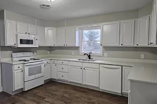 315 Cherry Ln Dr, Chambersburg, PA 17202 - Photo 4