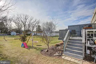 249 E Madison St, Greencastle, PA 17225 - Photo 36