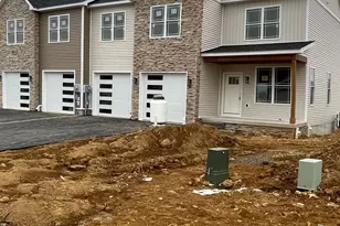 11816 Mystic Rock Ln S, Waynesboro, PA 17268 - Photo 2