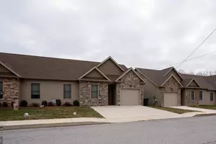 813 S Church St, Waynesboro, PA 17268 - Photo 28