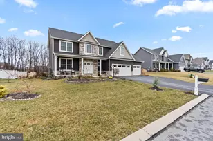 2391 Austin Ave, Chambersburg, PA 17202 - Photo 2