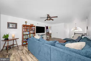 110 Topaz Dr, Chambersburg, PA 17202 - Photo 8