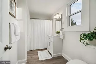 35 N Franklin St, Waynesboro, PA 17268 - Photo 6