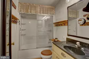 32 5th Ave, Fayetteville, PA 17222 - Photo 16
