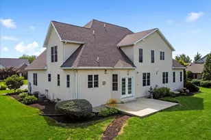 3271 St Andrews Dr, Chambersburg, PA 17202 - Photo 4
